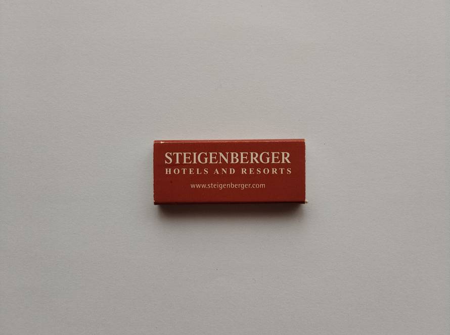 Steigenberger Hotels and Resorts red logo with website address