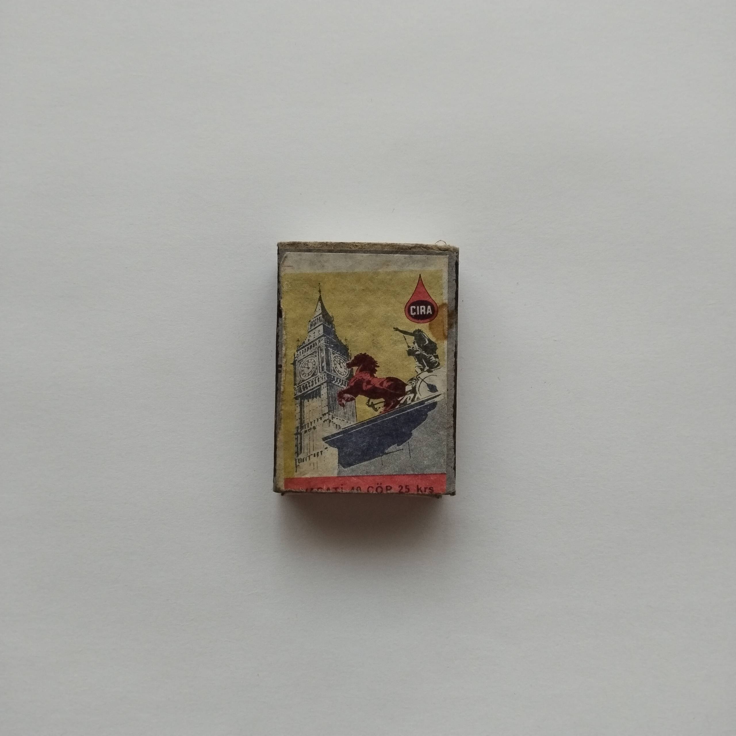 Çıra Big Ben Horse Statue London