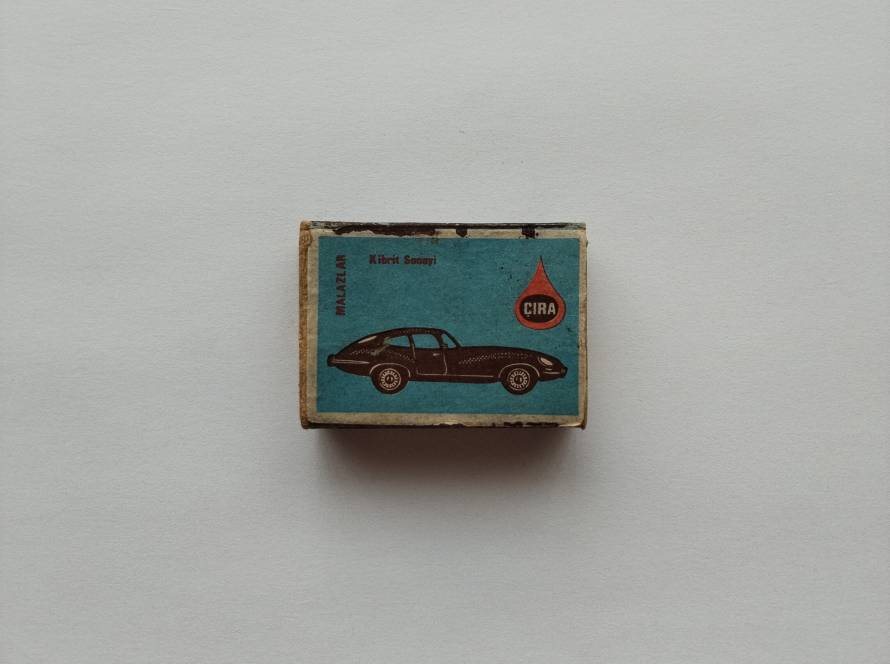 Classic car illustration with retro design; appealing for automotive and vintage collectors.